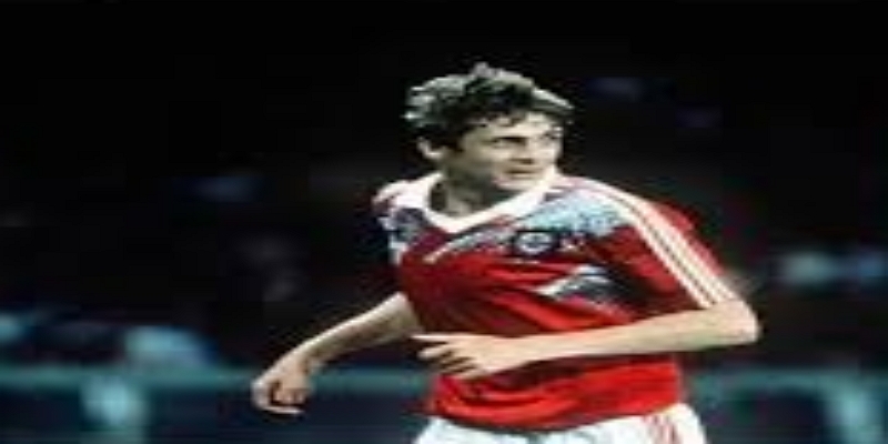 国家队传奇：从纪录粉碎者到精神领袖- 开云体育